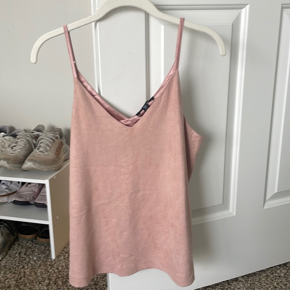 Brunette label tank